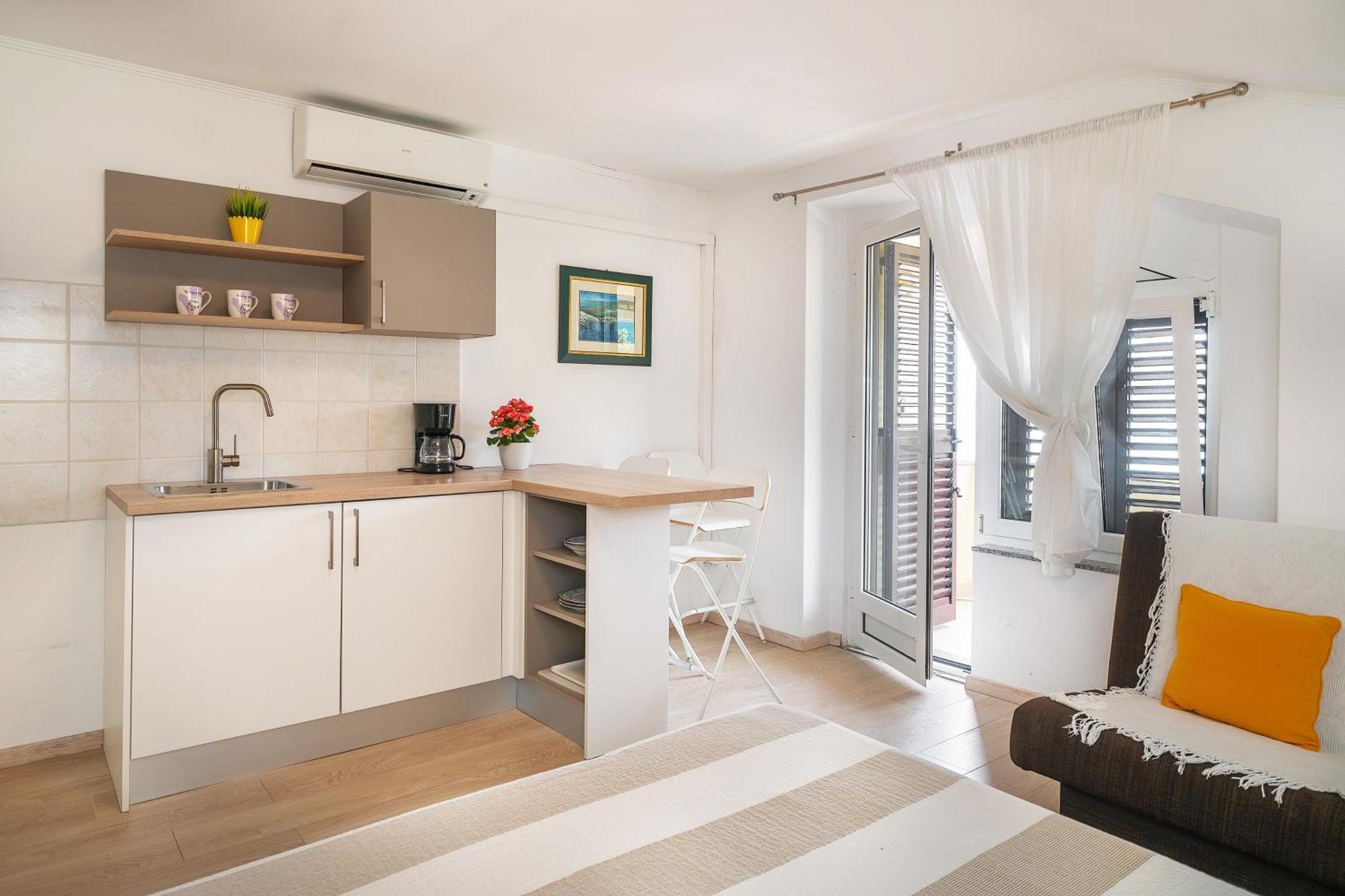 Studio Apartments Cavrak With Terrace Baška Exterior foto